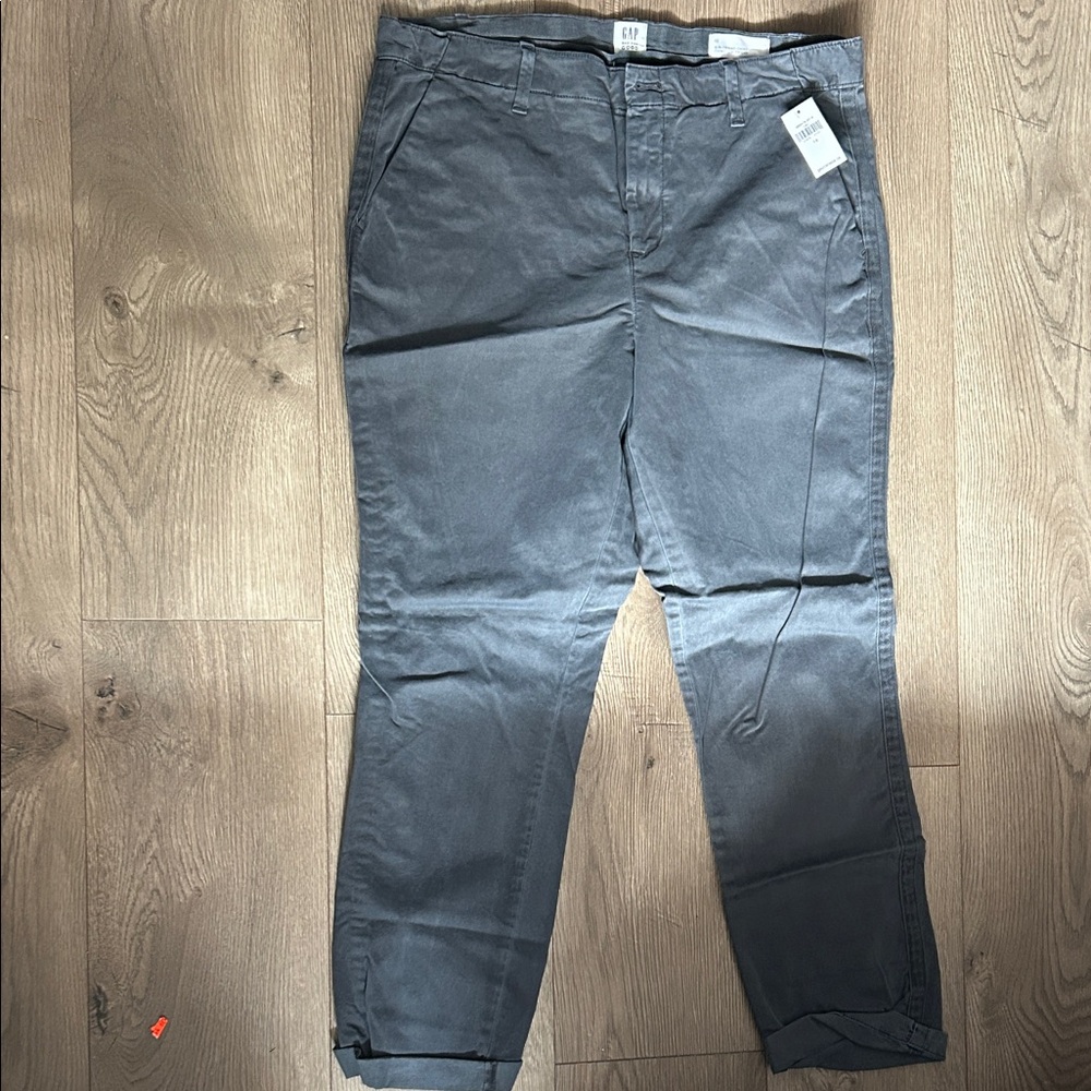 GAP Charcoal Cropped Pants